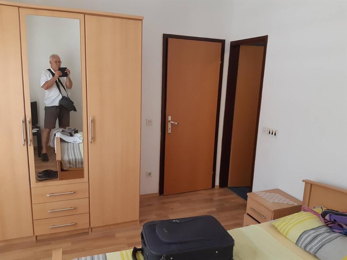 Two Bed Rooms Fortuna Near The Beach Poreč Exteriör bild