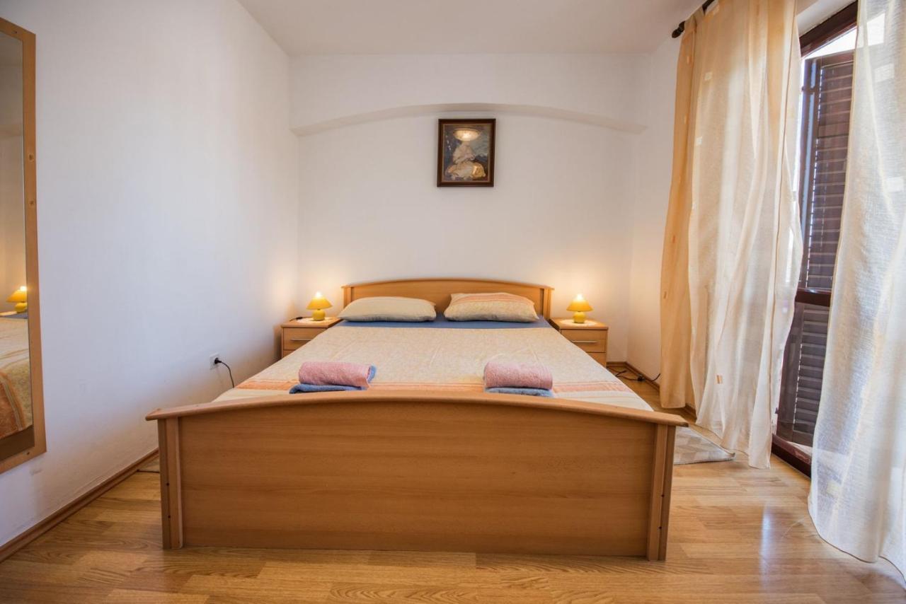 Two Bed Rooms Fortuna Near The Beach Poreč Exteriör bild