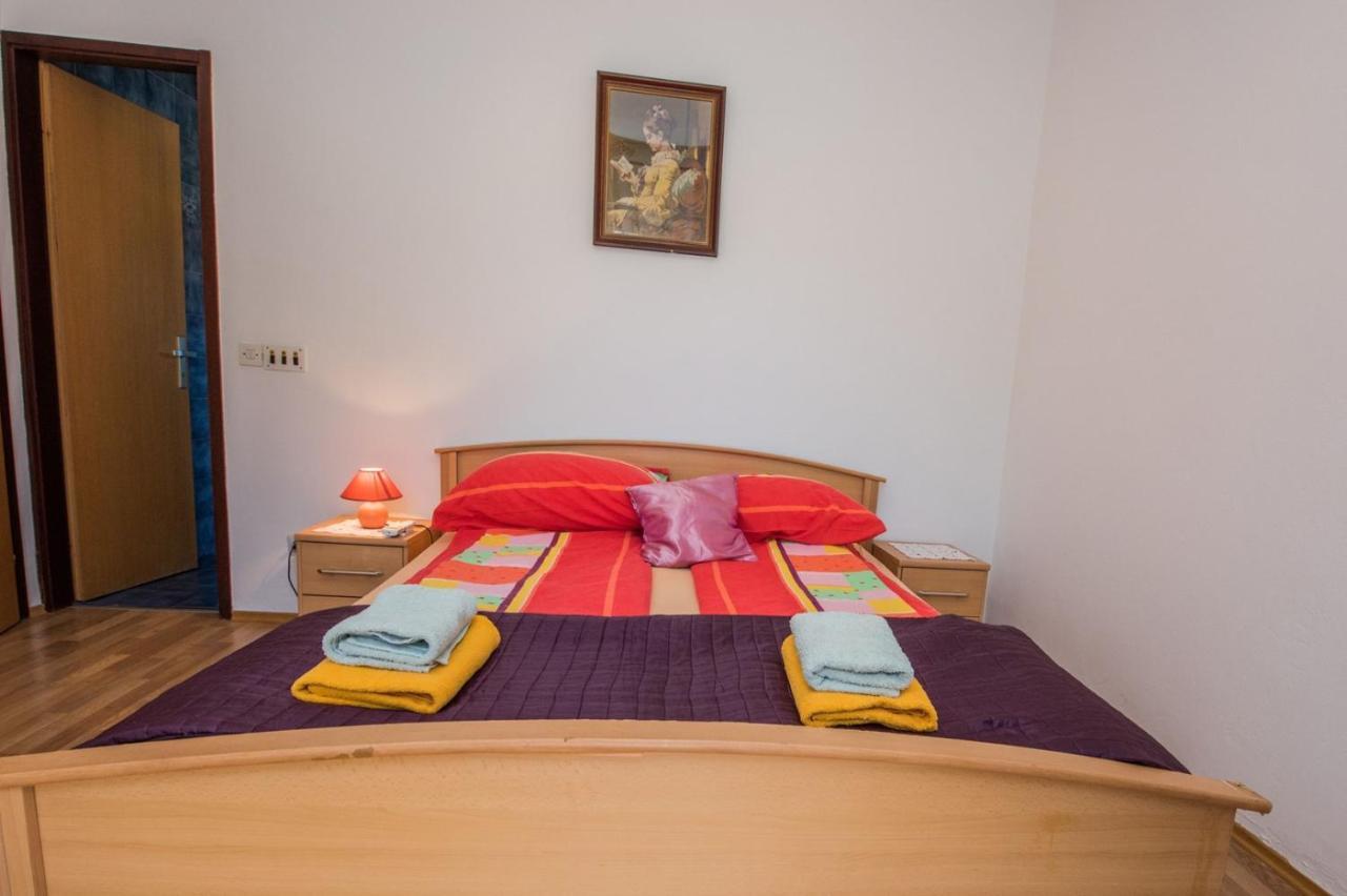 Two Bed Rooms Fortuna Near The Beach Poreč Exteriör bild