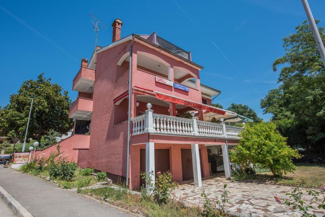 Two Bed Rooms Fortuna Near The Beach Poreč Exteriör bild