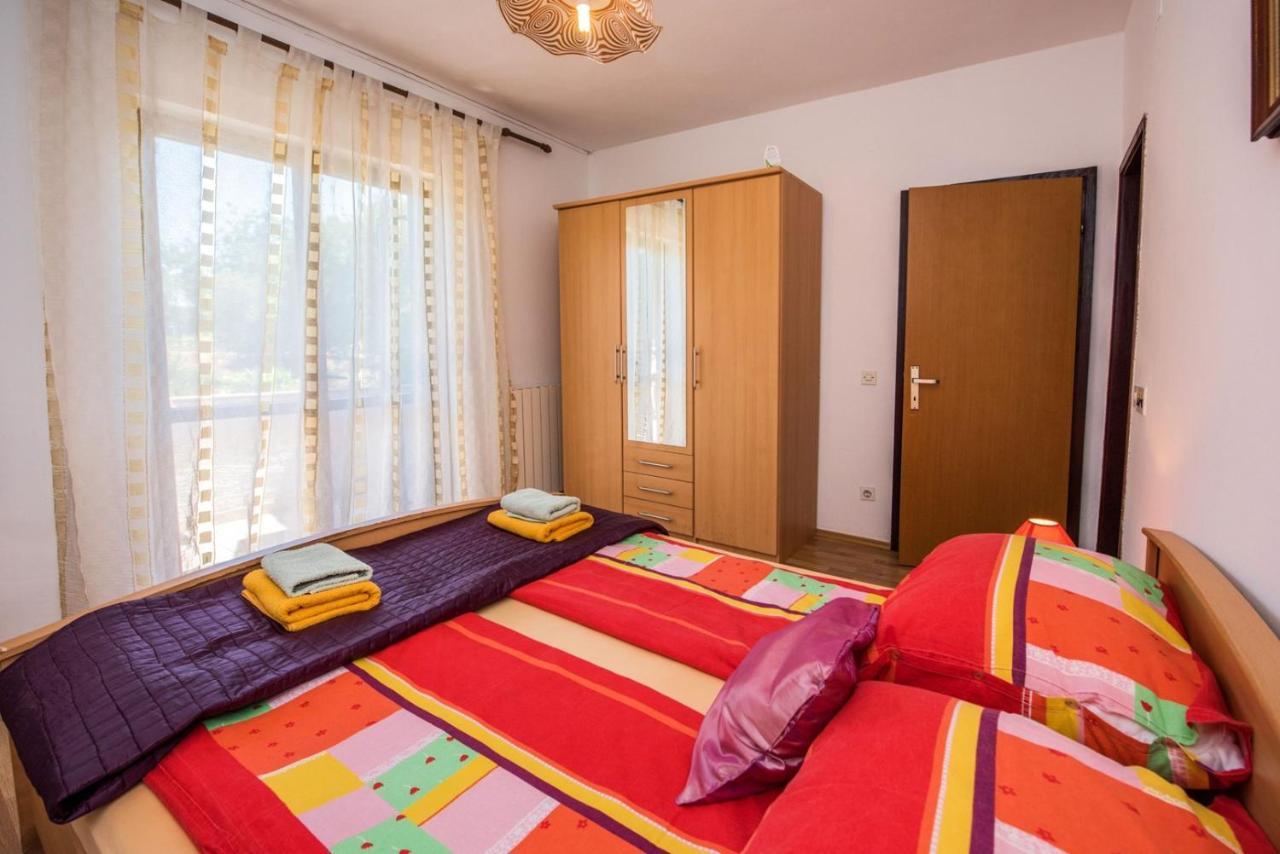 Two Bed Rooms Fortuna Near The Beach Poreč Exteriör bild