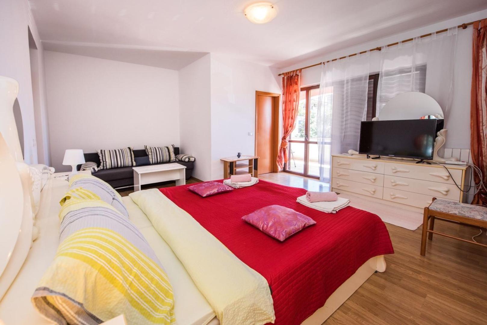 Two Bed Rooms Fortuna Near The Beach Poreč Exteriör bild